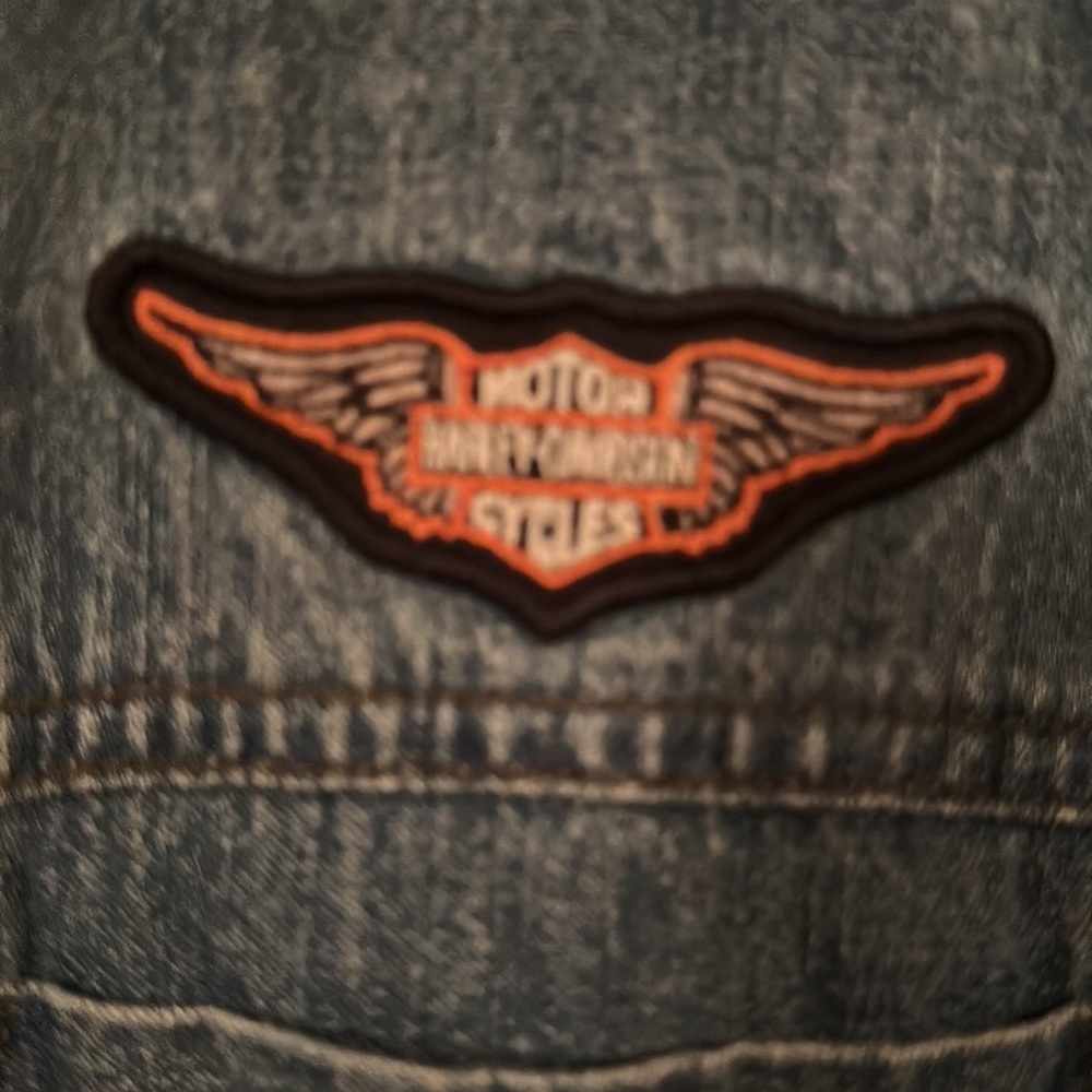 Harley Davidson Shirt - Picture 2 of 5